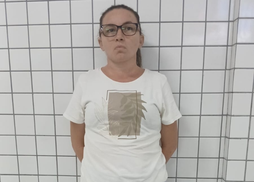 Faccionada integrante do PCC é presa por tráfico de drogas em Luís Correia
