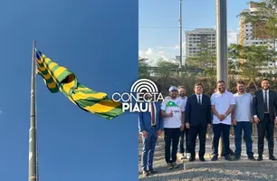 Governador celebra o Dia do Piauí com hasteamento da bandeira em Teresina (Foto: Conecta Piauí)