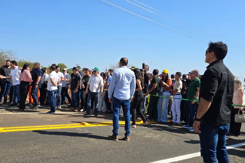 Governador entrega obras e participa de plenária do Diálogos pelo Piauí em Valença