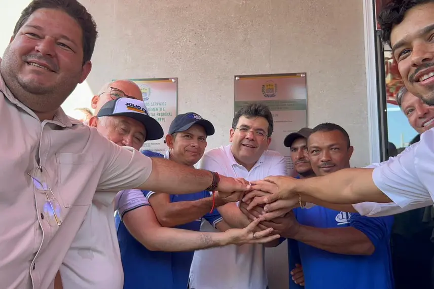 Governador entrega obras e participa de plenária do Diálogos pelo Piauí em Valença