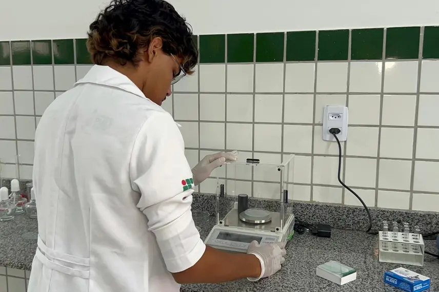 Governador entrega obras e participa de plenária do Diálogos pelo Piauí em Valença