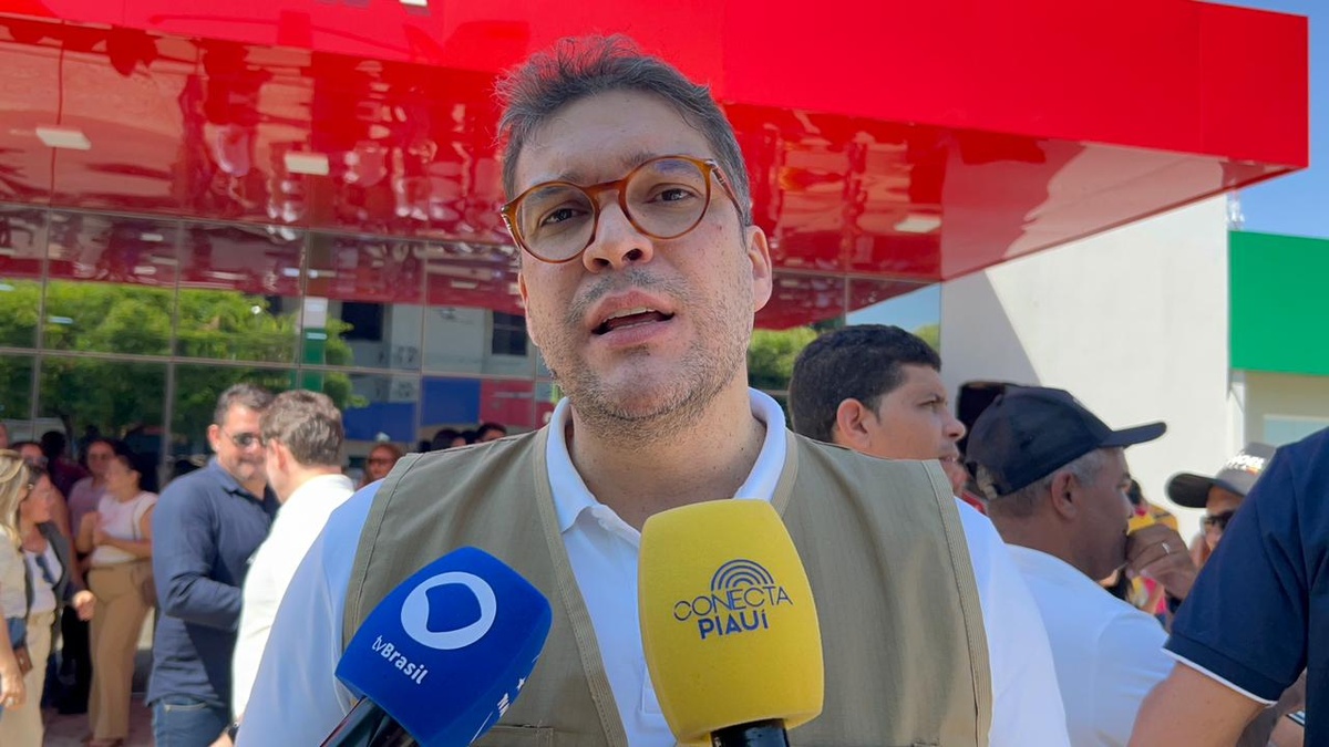 Governador entrega obras e participa de plenária do Diálogos pelo Piauí em Valença