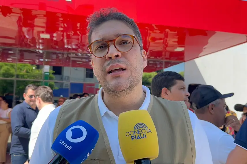 Governador entrega obras e participa de plenária do Diálogos pelo Piauí em Valença