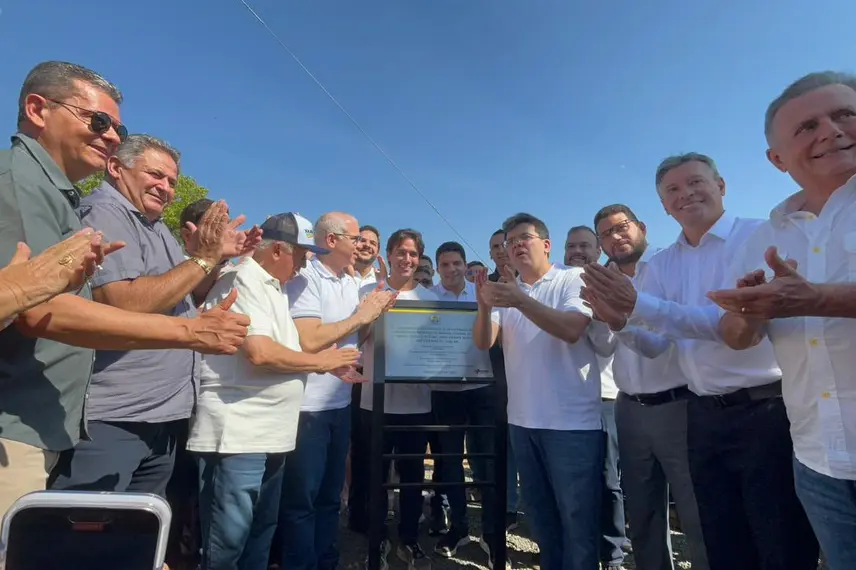 Governador entrega obras e participa de plenária do Diálogos pelo Piauí em Valença