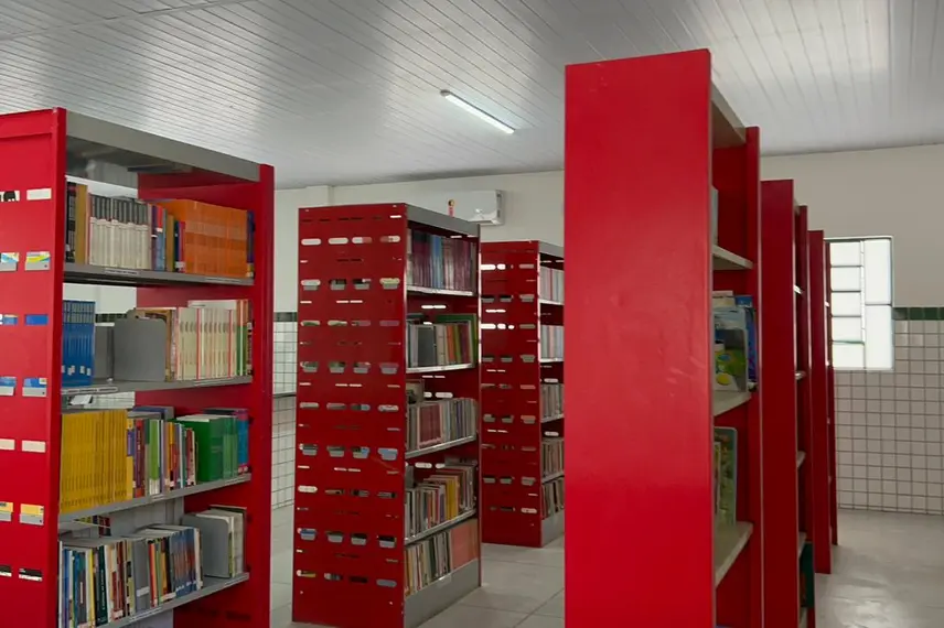 Governador entrega obras e participa de plenária do Diálogos pelo Piauí em Valença