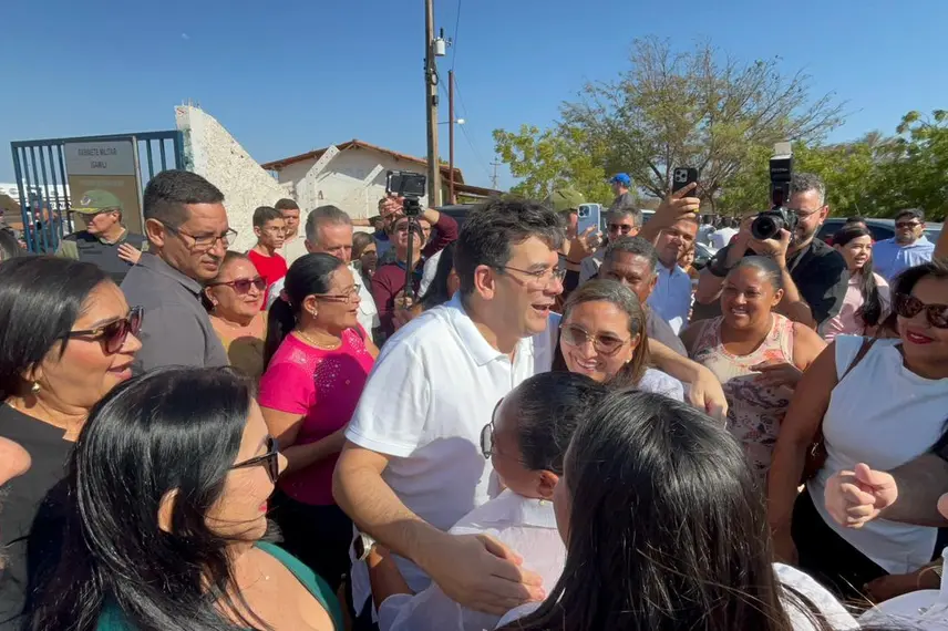 Governador entrega obras e participa de plenária do Diálogos pelo Piauí em Valença