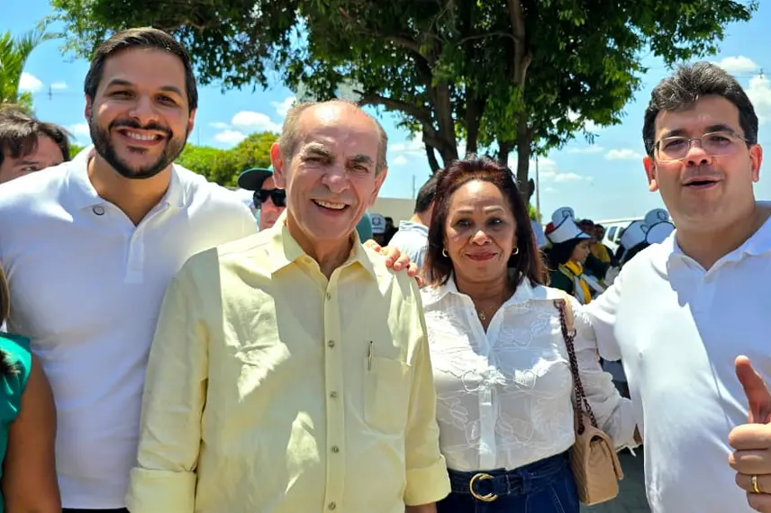 Governador entrega obras e participa de plenária do Diálogos pelo Piauí em Valença