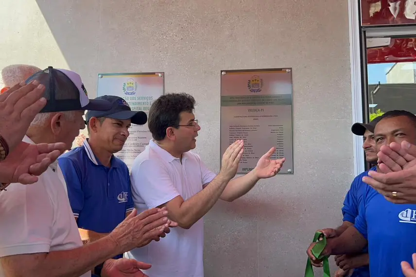 Governador entrega obras e participa de plenária do Diálogos pelo Piauí em Valença