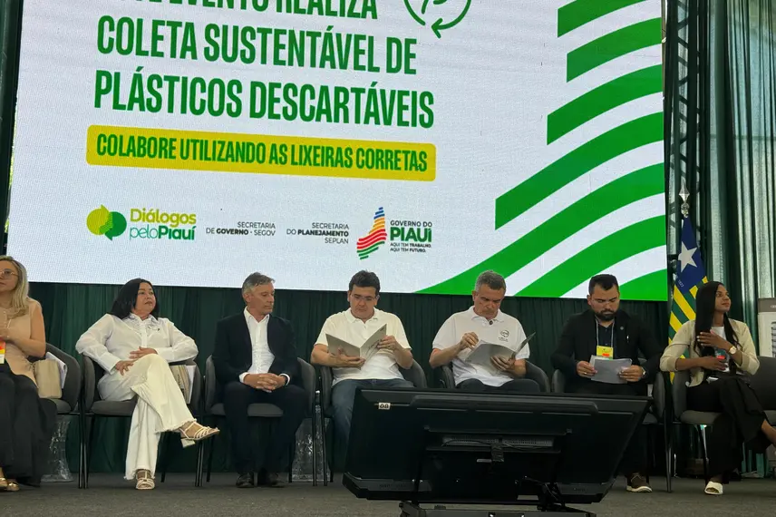 Governador entrega obras e participa de plenária do Diálogos pelo Piauí em Valença