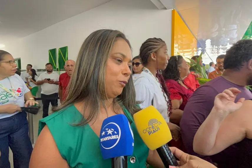 Governador entrega obras e participa de plenária do Diálogos pelo Piauí em Valença