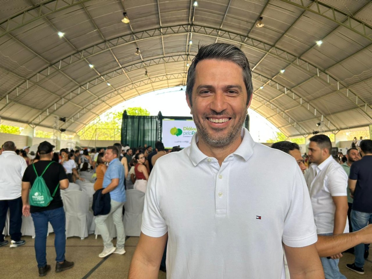 Governador entrega obras e participa de plenária do Diálogos pelo Piauí em Valença