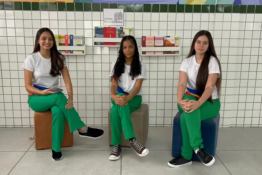 Governador entrega obras e participa de plenária do Diálogos pelo Piauí em Valença