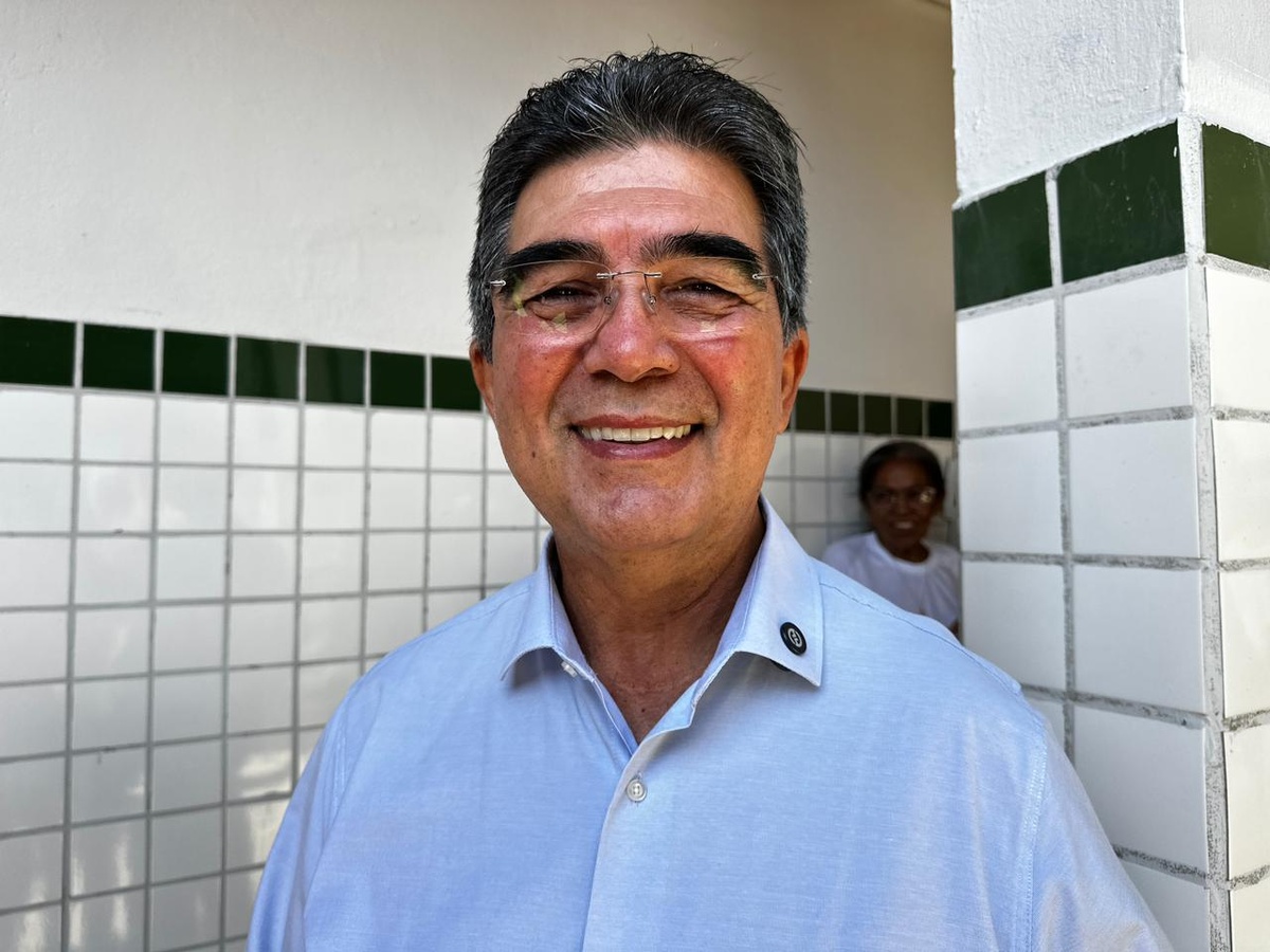 Governador entrega reforma e modernização de escola na zona rural de Teresina