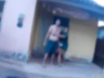 VÍDEO: Homem agride mãe e esposa com facão e é contido pela PM em José de Freitas