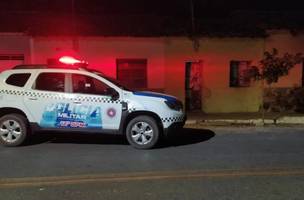 Homem é executado dentro de casa em Pedro II; irmão já havia sido morto no local (Foto: Reprodução/Portal P2) Homem é executado dentro de casa em Pedro II; irmão já havia sido morto no local (Foto: Reprodução/Portal P2)