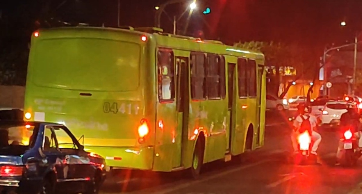 Homem é preso após assediar jovem dentro de ônibus em Teresina