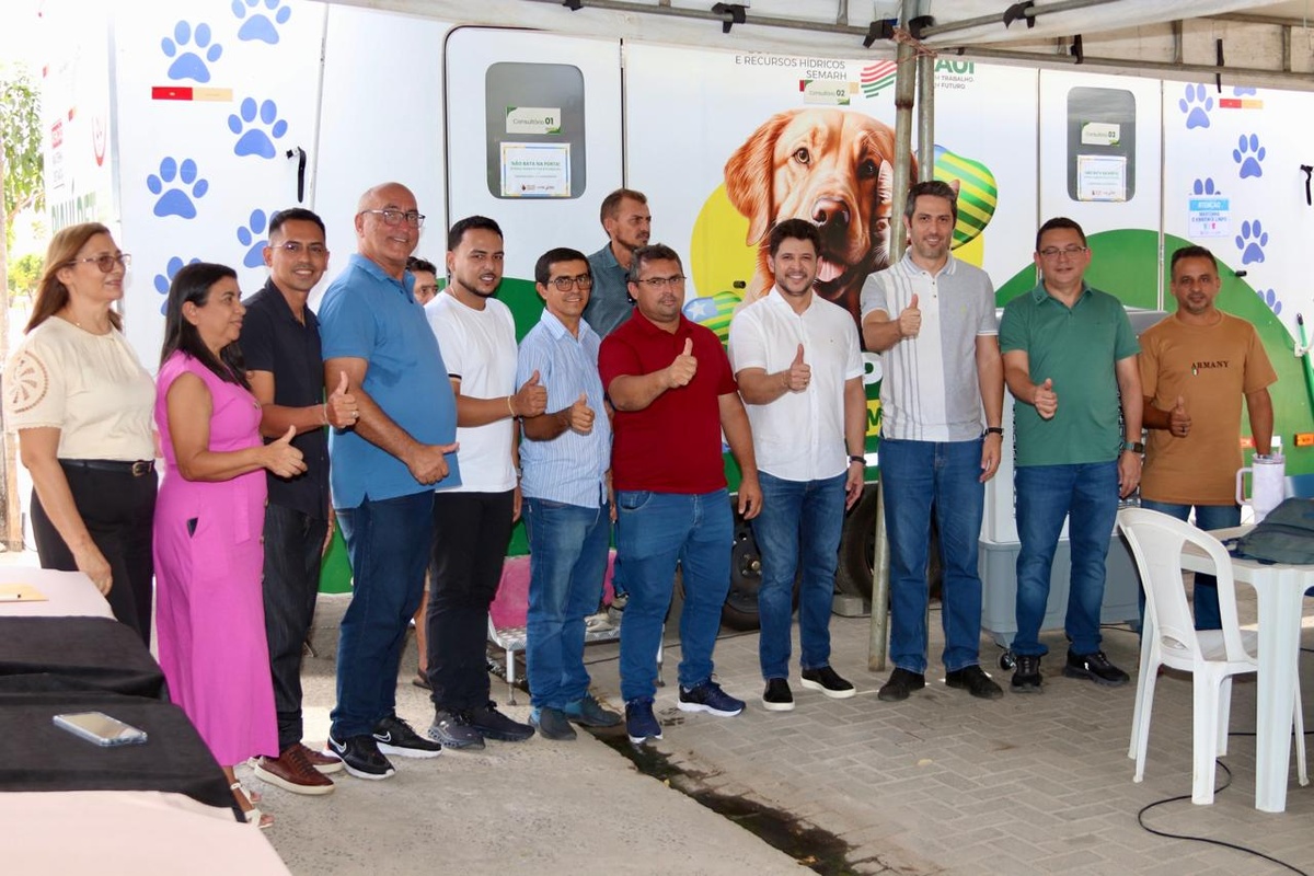 Hugo Napoleão recebe o Castramóvel e realiza mais de 30 castrações gratuitas