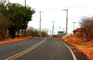 Idosa de 75 anos morre após ser atropelada por motoqueiro, que fugiu do local (Foto: Reprodução)