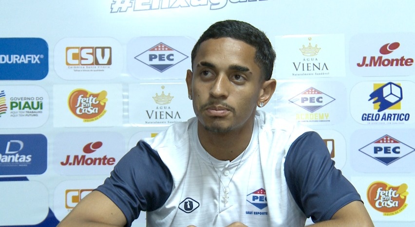 João Cintra, Lateral direito do Piauí