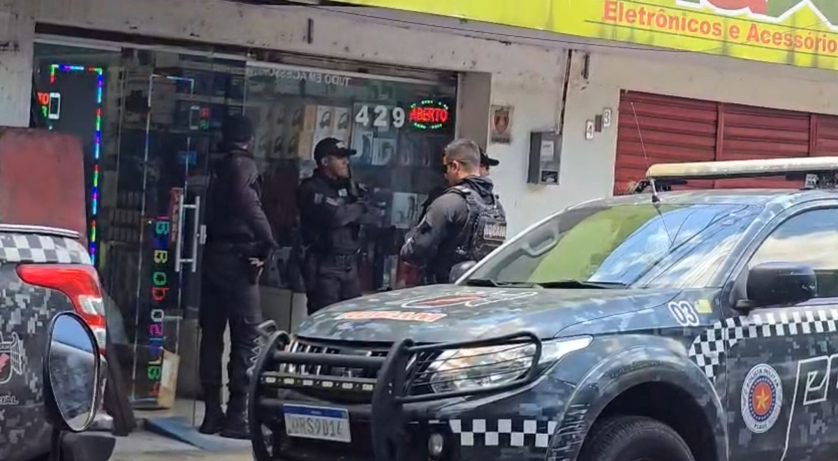 Lojas têm produtos apreendidos durante operação da Receita Federal em Teresina