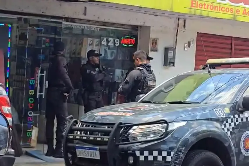 Lojas têm produtos apreendidos durante operação da Receita Federal em Teresina