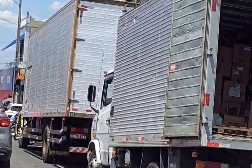 Lojas têm produtos apreendidos durante operação da Receita Federal em Teresina Lojas têm produtos apreendidos durante operação da Receita Federal em Teresina
