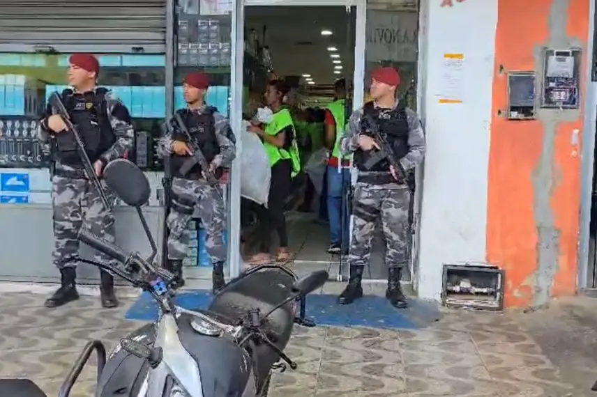 Lojas têm produtos apreendidos durante operação da Receita Federal em Teresina