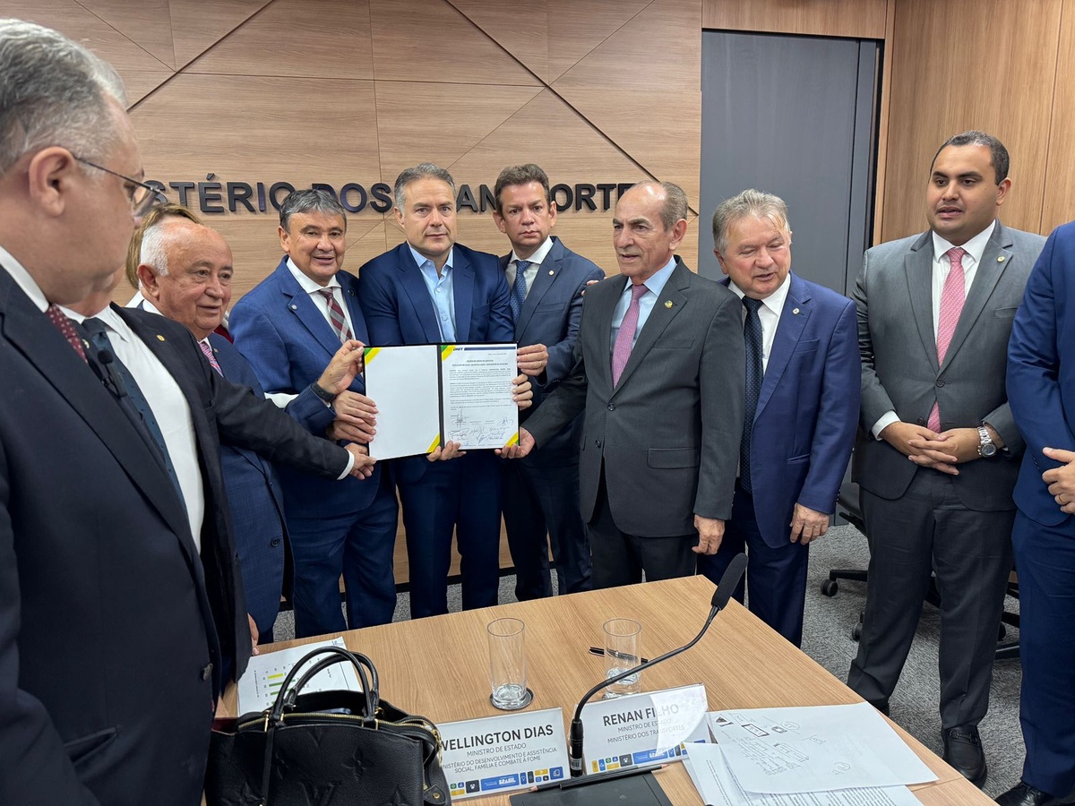 Ministério dos Transportes dá ordem de serviço para duplicação da BR-316 no Piauí