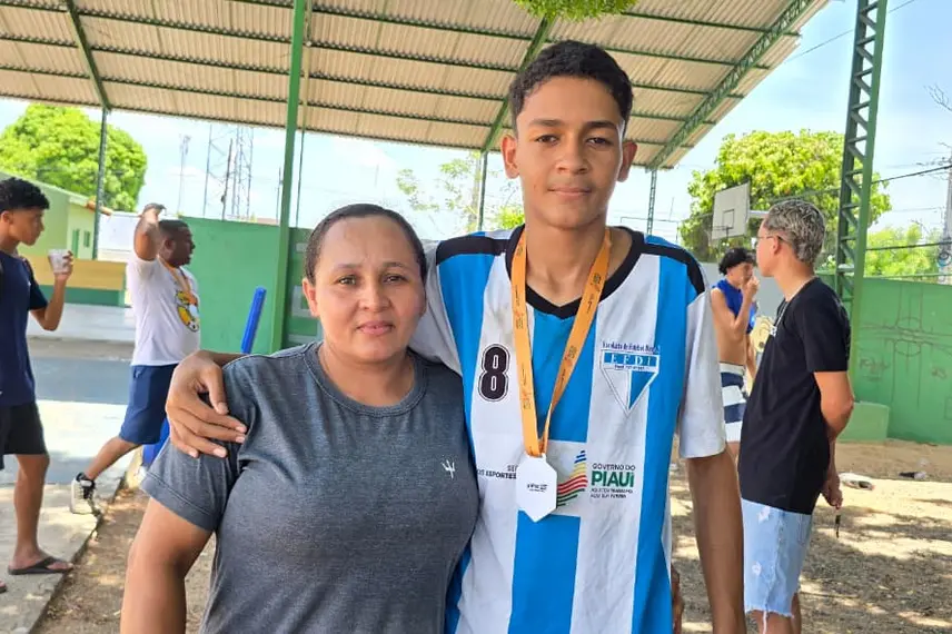 Mônaco e Dirceu conquistam títulos na Copa Sudeste de Futebol e Futsal em Teresina