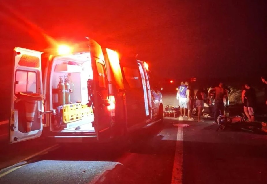 Mulher tem perna amputada e mais dois ficam feridos após acidente no Sul do Piauí