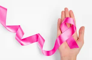 Outubro Rosa alerta para prevenção e diagnóstico precoce do câncer de mama (Foto: Reprodução)