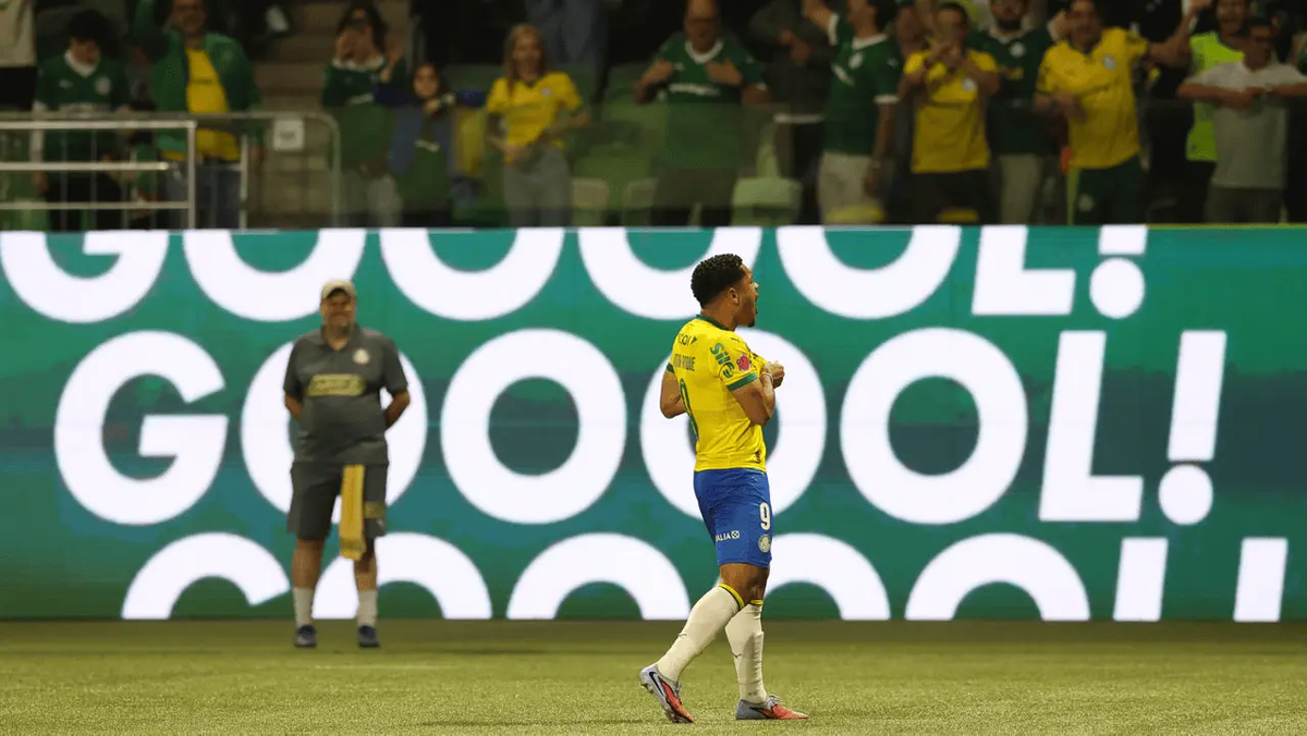 Palmeiras goleou o Bragantino no Allianz Parque