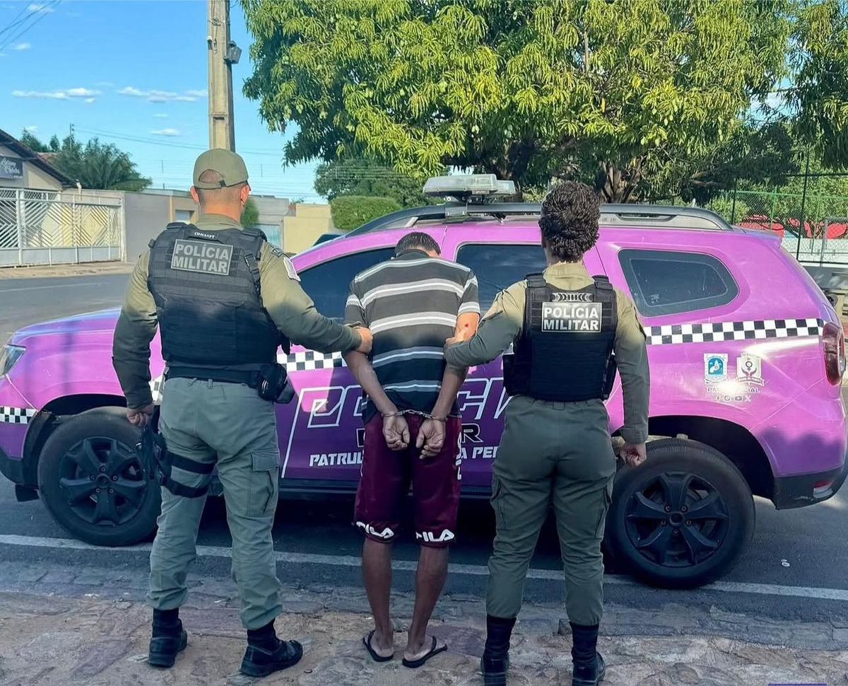 Patrulha Maria da Penha cumpre mandado de prisão por tentativa de feminicídio em São Raimundo Nonato