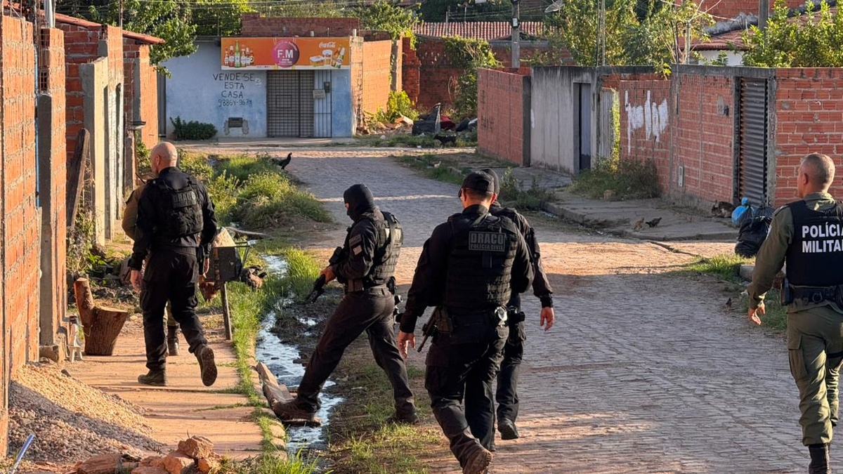 Polícia Civil prende 63 pessoas e apreende R$ 778 mil em megaoperação no Piauí