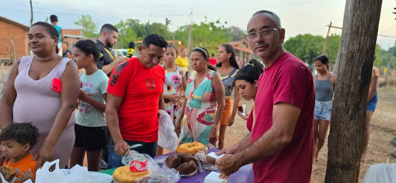 Portais Conecta Piauí e R10 realizam  ação social em comunidade carente de Nazária