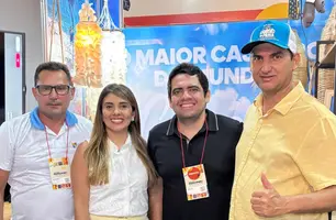 Prefeito de Cajueiro da Praia, Felipe Ribeiro, participa da Feira dos Municípios (Foto: Reprodução)