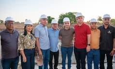 Prefeito de Santa Rosa e deputados visitam obra da passagem molhada do Rio Canindé
