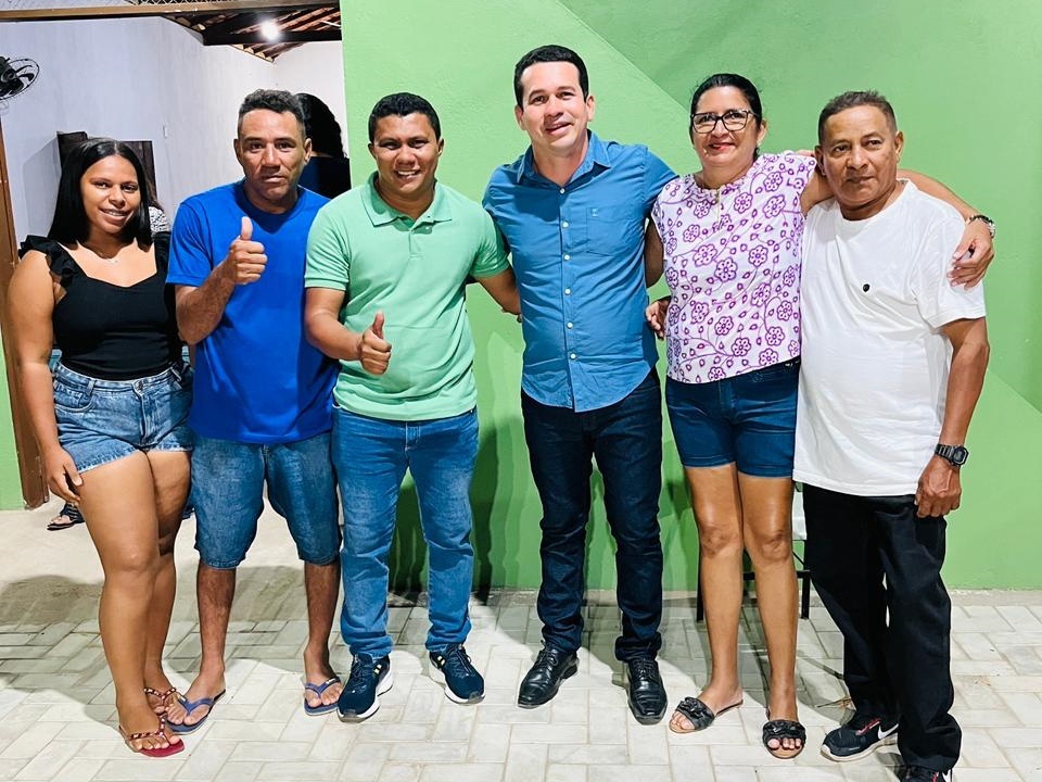 Prefeitura de Caxingó inaugura praça na localidade Jacobina