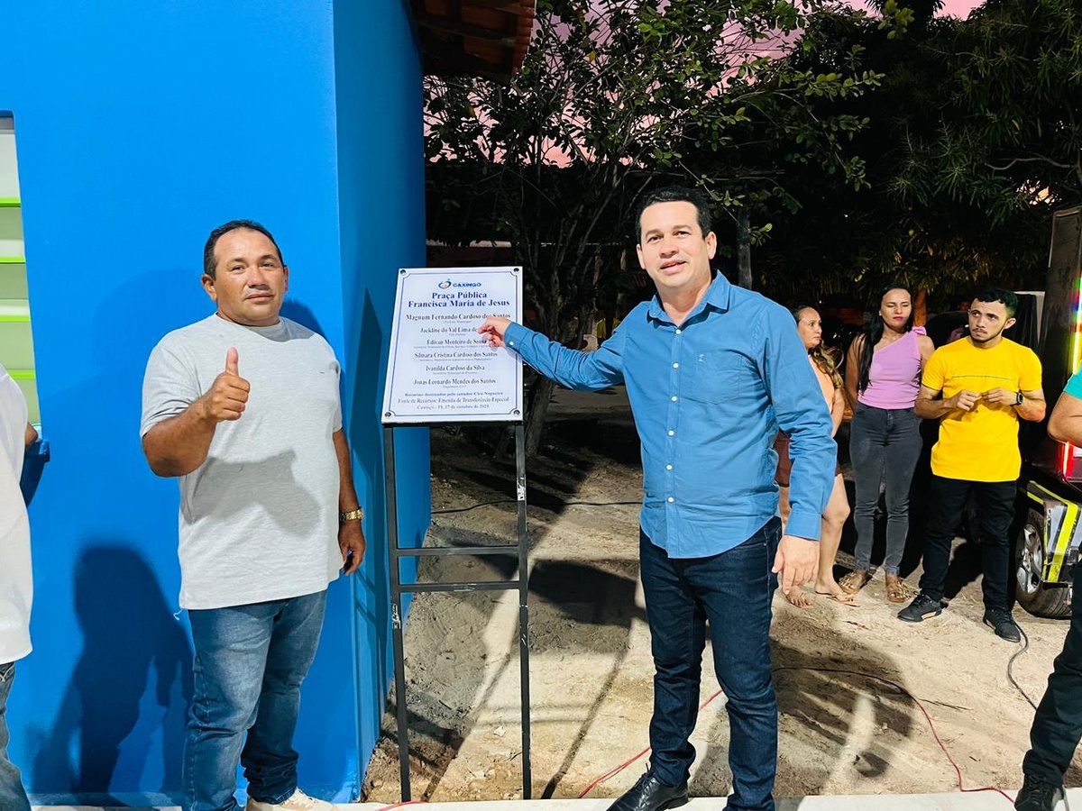 Prefeitura de Caxingó inaugura praça na localidade Jacobina