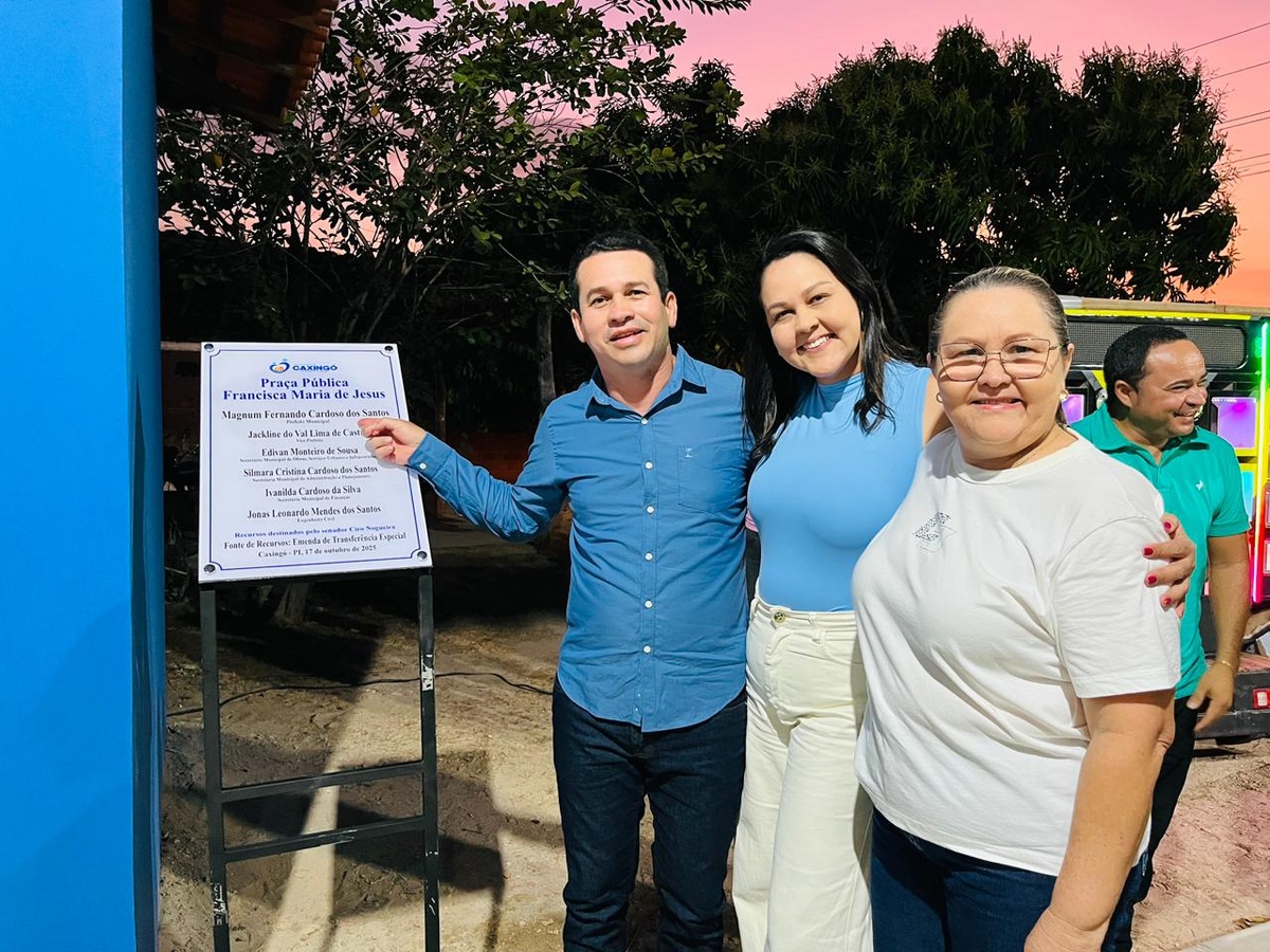 Prefeitura de Caxingó inaugura praça na localidade Jacobina