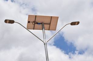 Prefeitura de Picos moderniza praça do Bairro Paroquial com placas solares (Foto: Reprodução) Prefeitura de Picos moderniza praça do Bairro Paroquial com placas solares (Foto: Reprodução)