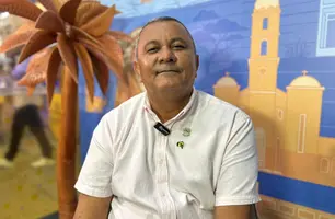 Presidente da FEHAB-PI fala sobre ações da Federação na Feira dos Municípios (Foto: Conecta Piauí)