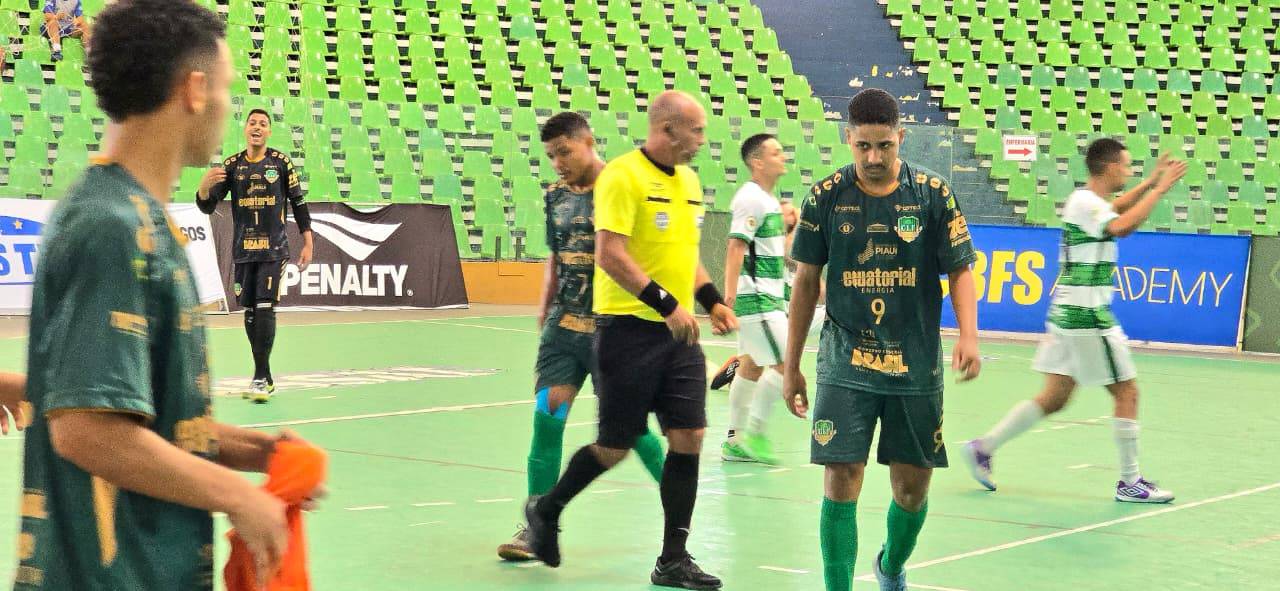 Primeiro dia da Copa Nordeste de Futsal agita a Arena Verdão