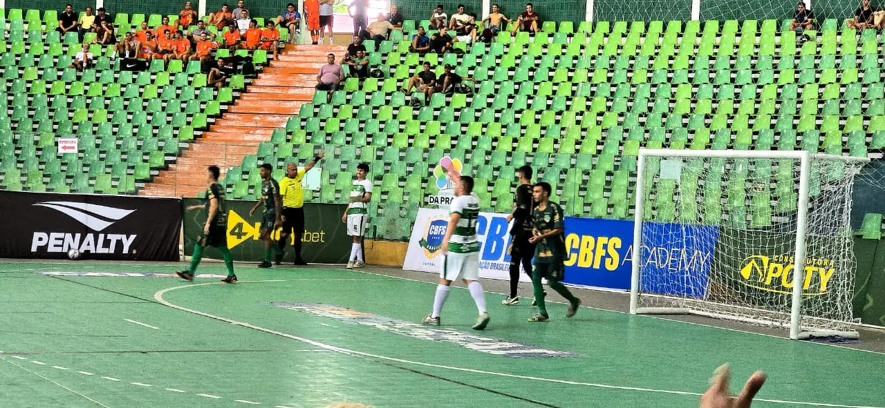 Primeiro dia da Copa Nordeste de Futsal agita a Arena Verdão