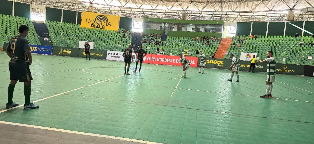 Primeiro dia da Copa Nordeste de Futsal agita a Arena Verdão