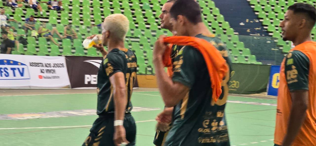 Primeiro dia da Copa Nordeste de Futsal agita a Arena Verdão