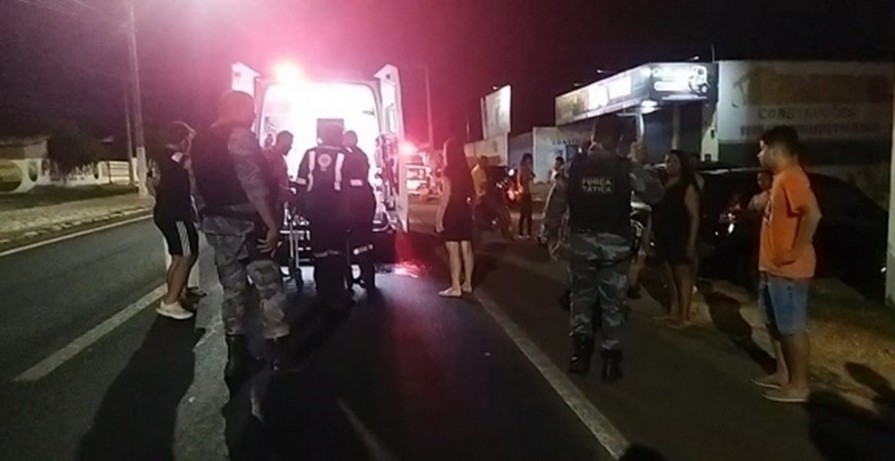 Professor é atropelado por motocicleta em avenida de Floriano