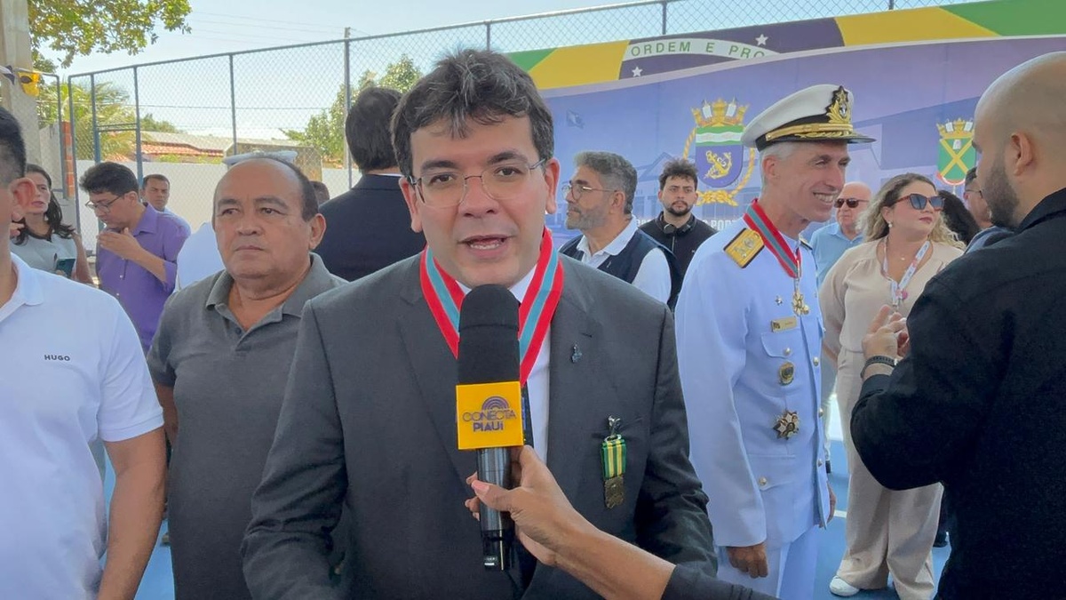 Rafael Fonteles é condecorado com a mais alta honraria da Marinha do Brasil