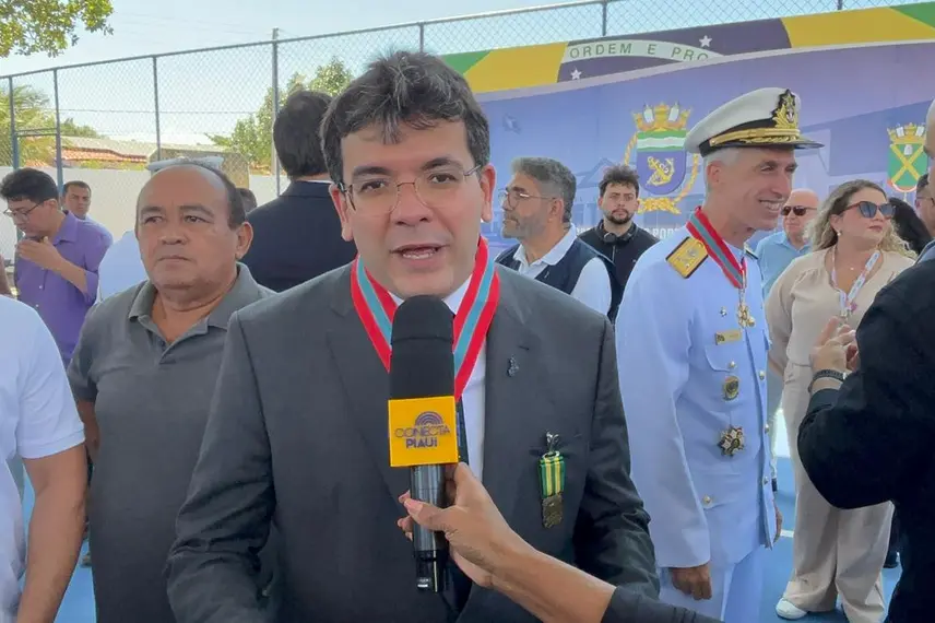 Rafael Fonteles é condecorado com a mais alta honraria da Marinha do Brasil