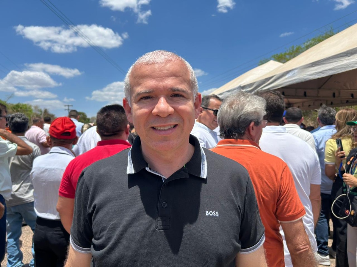 Rafael Fonteles entrega obras e impulsiona mobilidade em Altos e Alto Longá